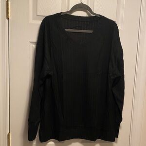 Black Ribbed Women’s V-Neck Top…size 2XL